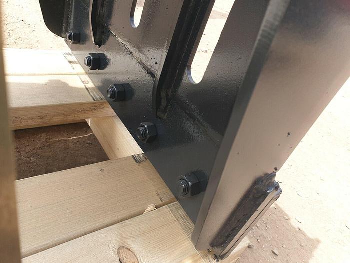 Selector Grabs Suit 4 to 8 Tonne Machine