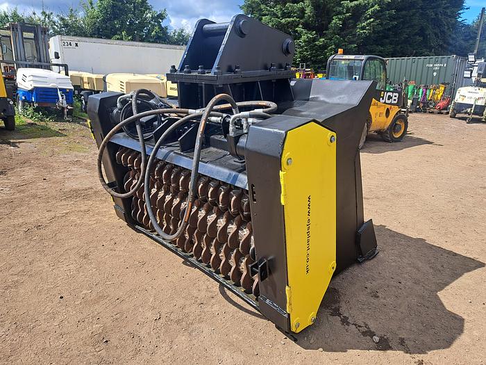 Used Remu Screening bucket