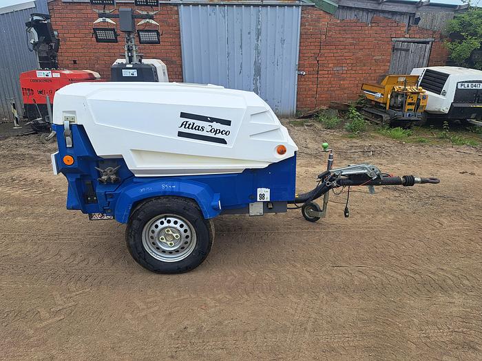 Used Atlas copco xas47 compressor