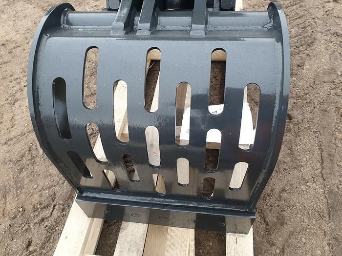 Selector Grab Suit 8 to 13 Tonne Machine