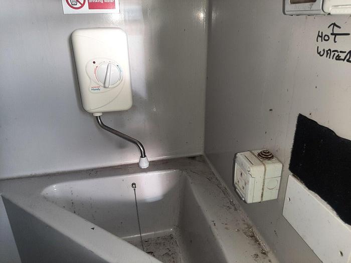 Used Canteen Office Container toilet generator anti vandal