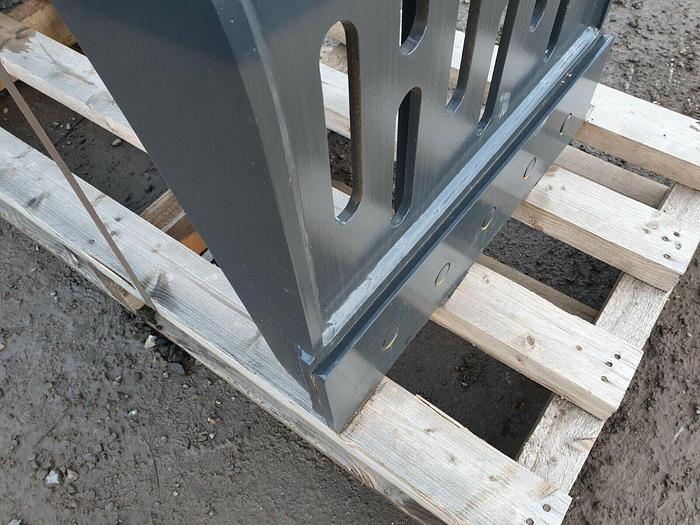 Selector Grab Suit 8 to 13 Tonne Machine