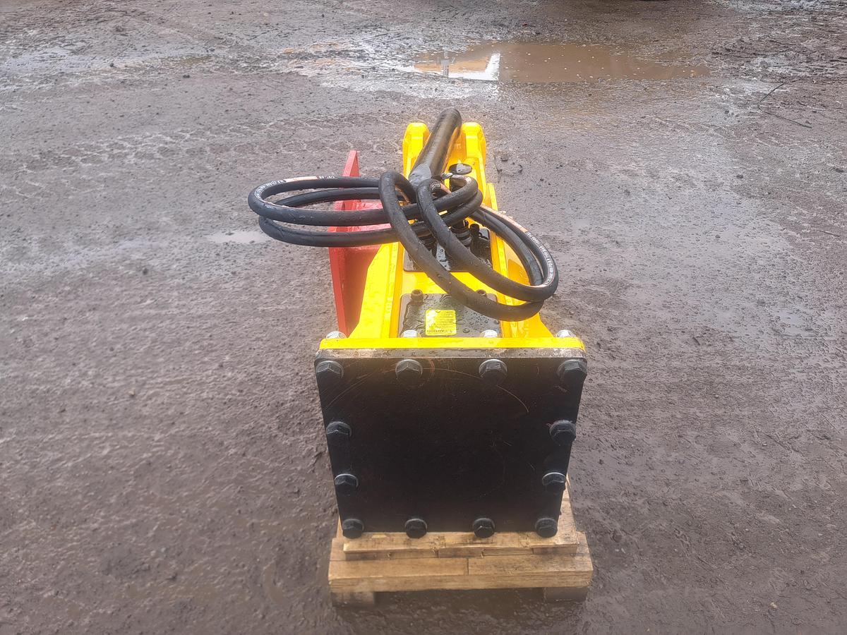 Toft post knocker breaker