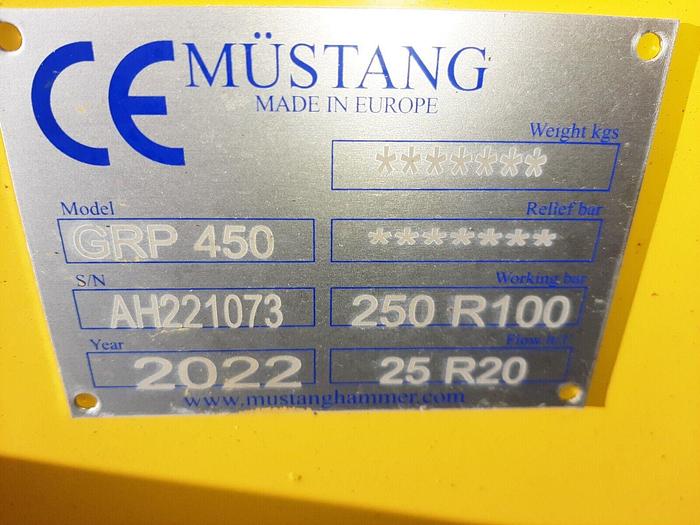 Selector Grab Suit 8 to 13 Tonne Machine