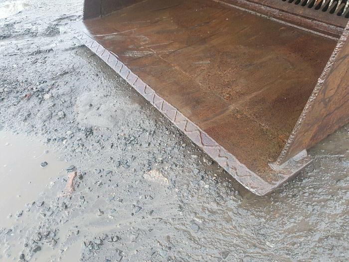 Used Remu Screening Bucket