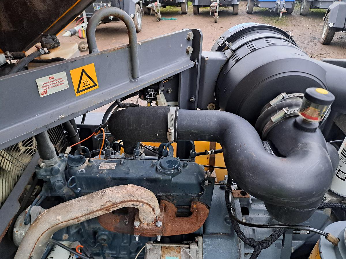 Used Atlas copco xas67 