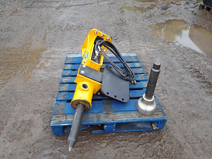 Refurbished Arrowhead R65 post driving hammer breaker