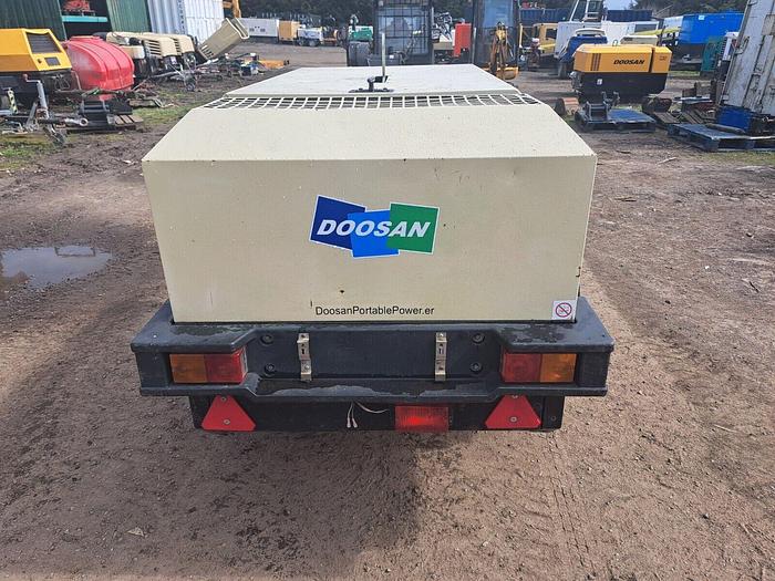 Used DOOSAN INGERSOLL RAND 7/41 DIESEL PORTABLE AIR COMPRESSOR Low Hours