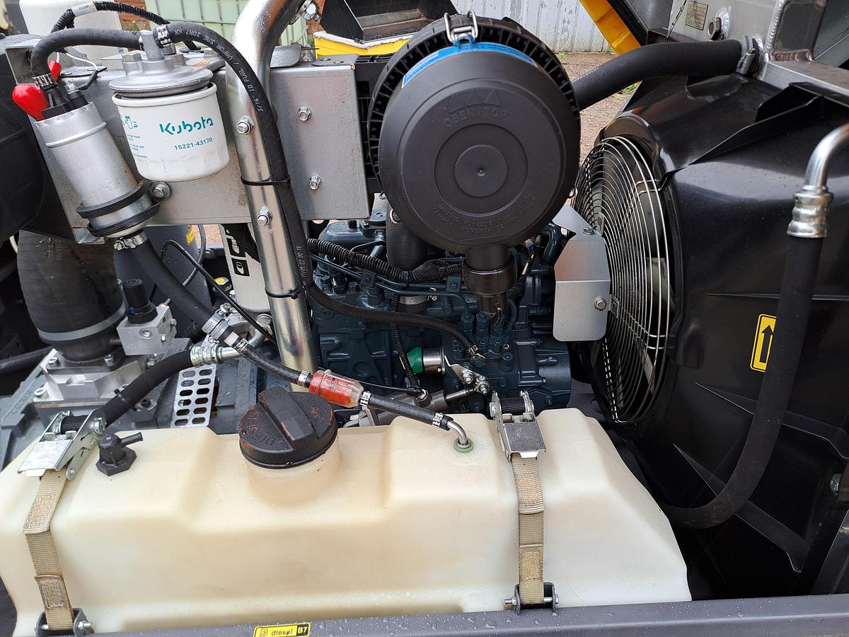 Used Atlas copco xas58