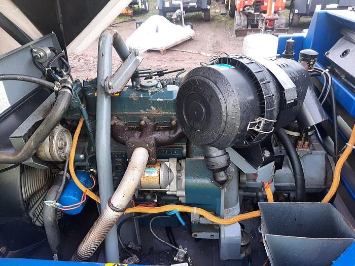 Used Atlas Copco Xas37 Compressor Kubota Engine 80cfm