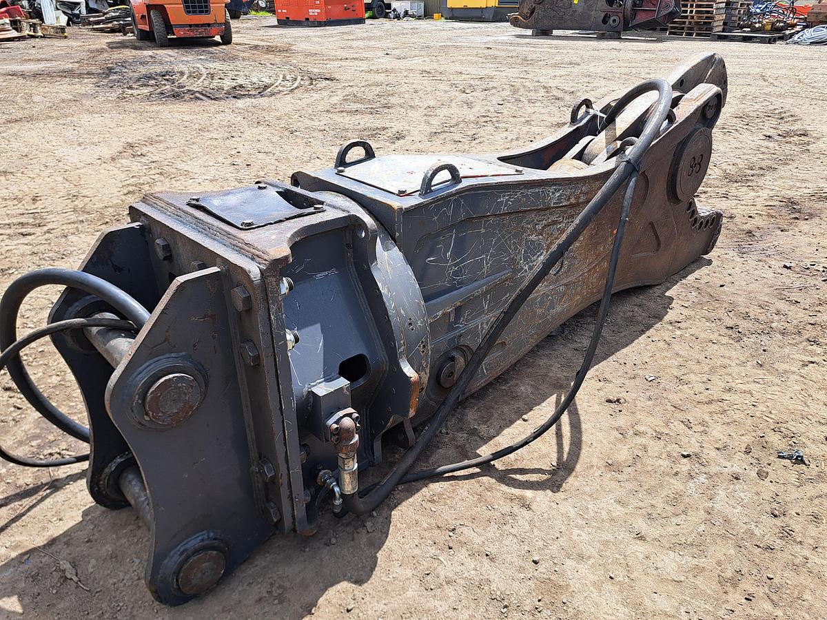 Used Vtn CI2000 shear