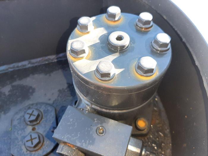 Mustang Selector Grab Suit 10 to 16 Tonne Machine