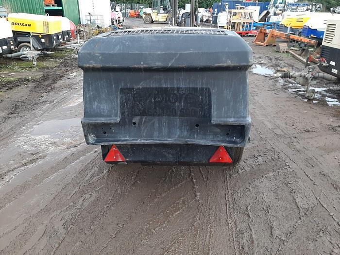 Used DOOSAN INGERSOLL RAND 7/41+ DIESEL PORTABLE AIR COMPRESSOR Low Hours