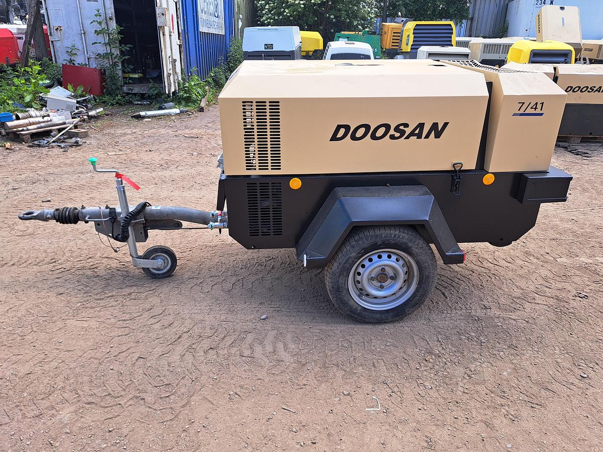 Used Doosan 7/41 compressor generator 