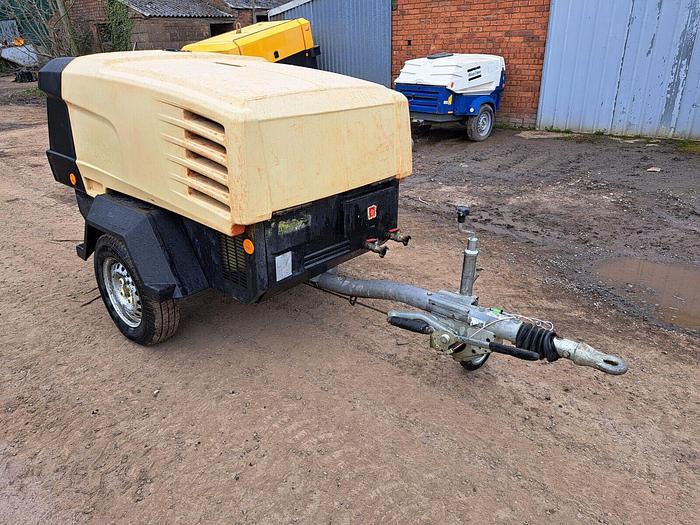 Used DOOSAN INGERSOLL RAND 7/41+ DIESEL PORTABLE AIR COMPRESSOR Low Hours