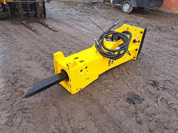 Used Hanwoo Breaker Excavator Digger