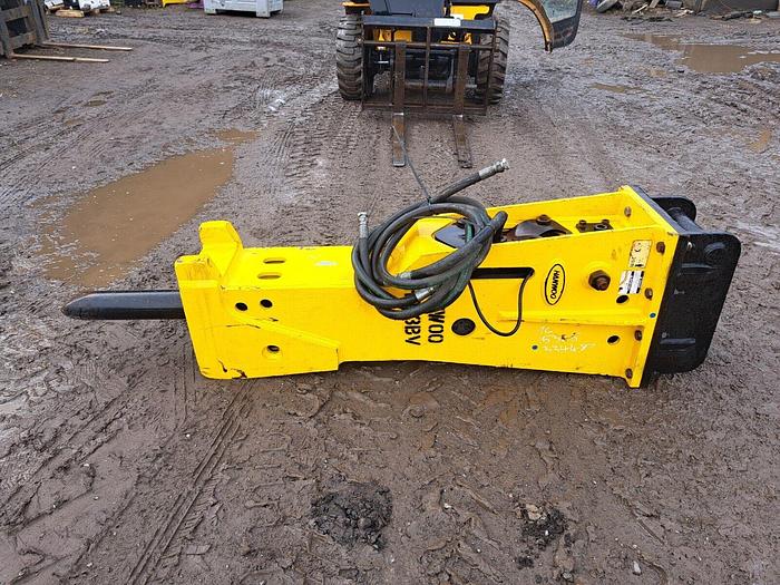 Used Hanwoo Breaker Excavator Digger