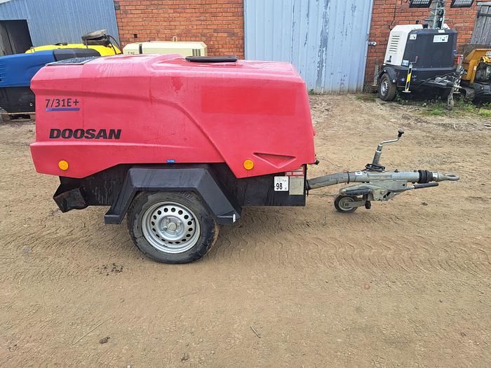 Used 2017 Doosan 7/31E+