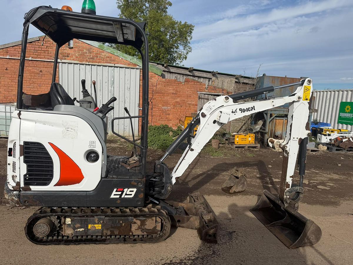 Used Bobcat E19