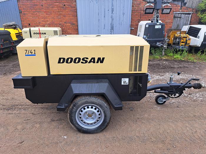 Used Doosan 7/41 compressor generator