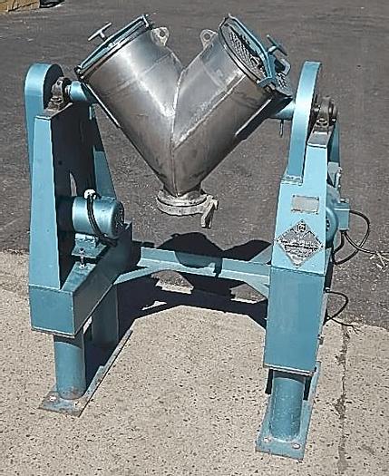 Used 2 CU. FT. PATTERSON KELLEY TWIN SHELL BLENDER – S/S – PROVISION FOR BAR