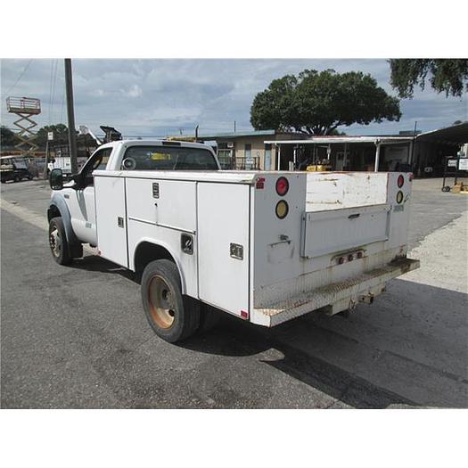 Used 2007 Ford F450 utility truck