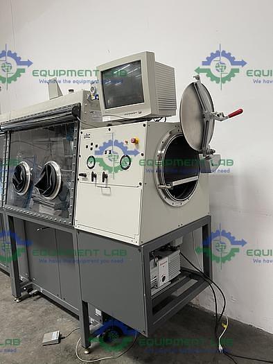 Used VAC Nexus 100039 Four Glove Chamber w/ VAC TE555 Monitor and Edwards RV12