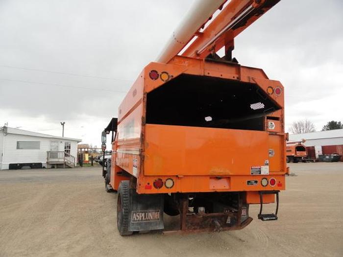 Used 2011 FREIGHTLINER BUSINESS CLASS M2 106
