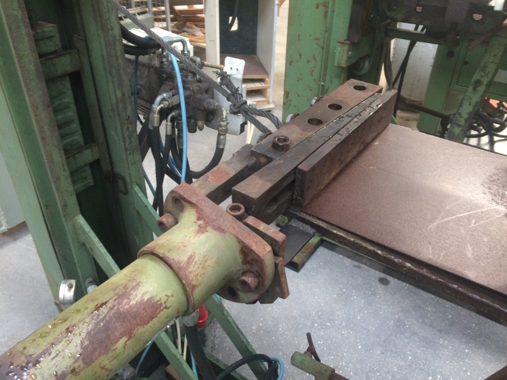 Usato Pressa snervatrice per legno massiccio 182×30