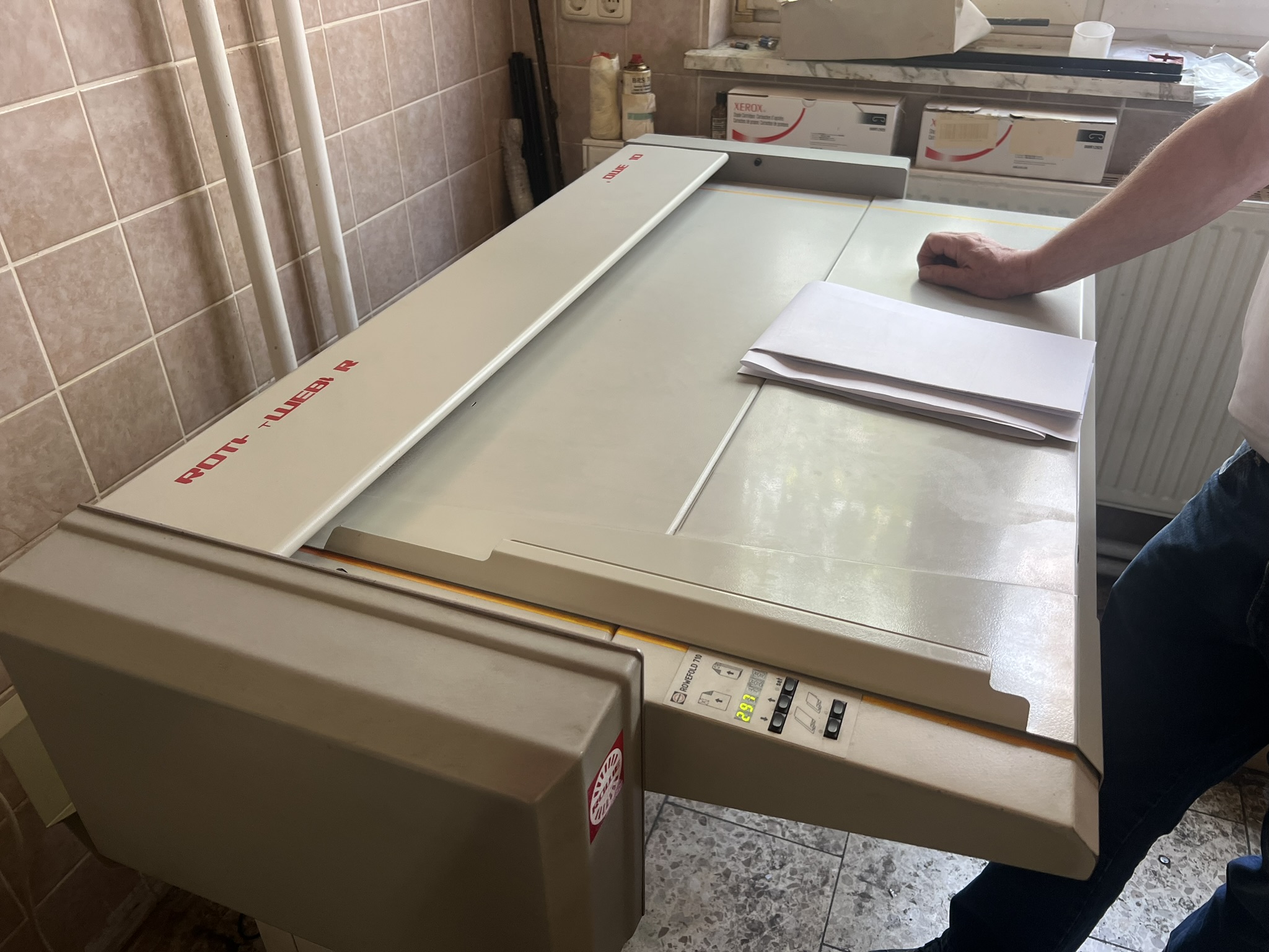 Neu Roth + Weber 710-2