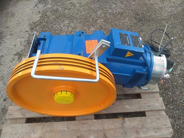 Gebraucht Aufzugsantrieb mit Seilscheibe, Liftmotor, Leo / 240095A, LM Metal Lift