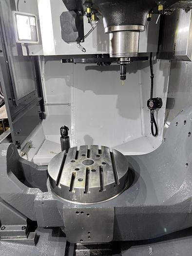 Used 2021 HAAS UMC-500SS 5-Axis CNC Vertical Machining Center