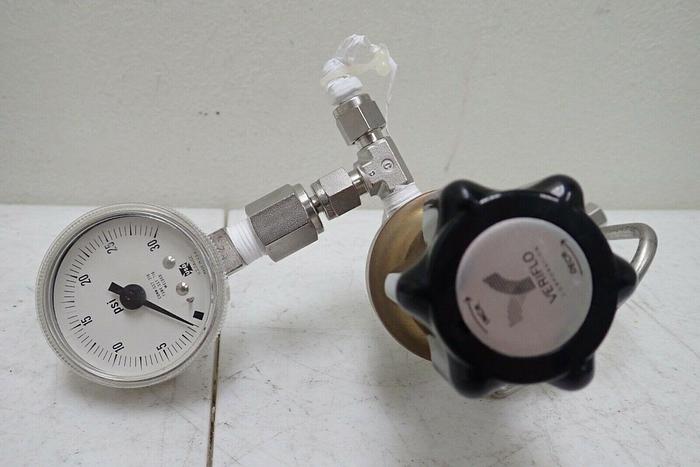 Used Lot of 3 Veriflo IR501B, 43900098 Pressure Regulators w/ USG 100psi 30psi Gauges