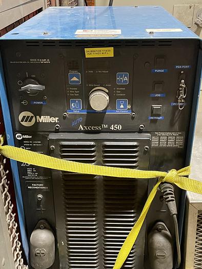 Used MOTOMAN ARCWORLD WELD CELL W/ INDEX TABLE AND UP6 ROBOT WITH XRC CONTROL