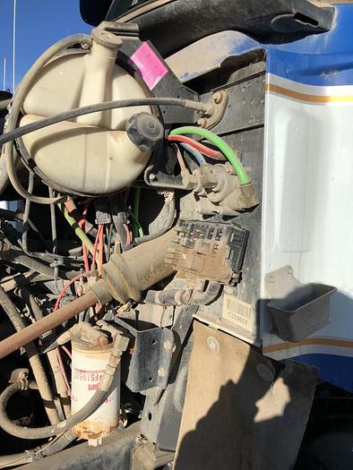 Used 2005 Mack CNN613