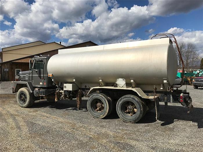 Used 1991 International Pay Star 5000 Water Truck - Sold