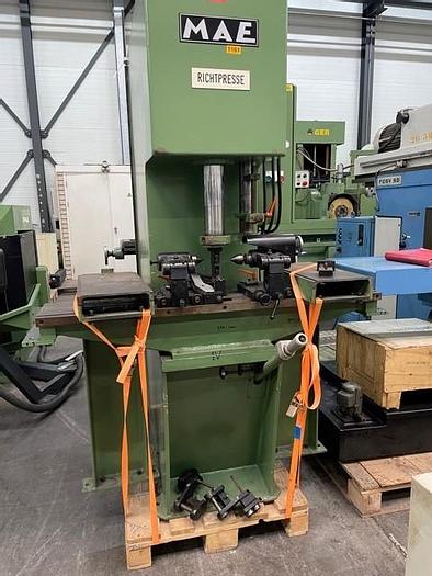 Gebruikt MAE 16t. richtpers