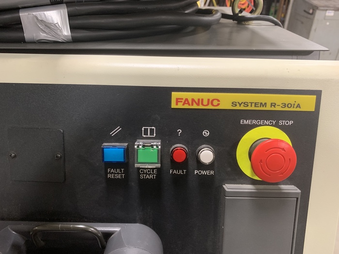 Used FANUC R2000iB/125L 6 AXIS CNC ROBOT WITH R30iA CONTROLLER