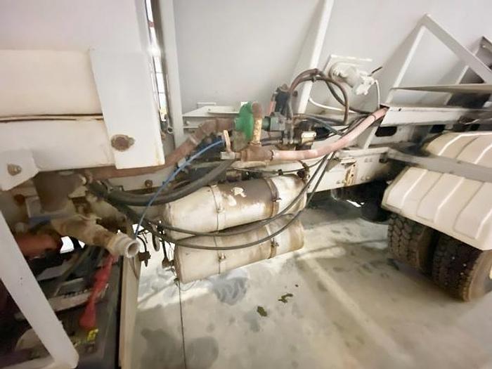 Used 1998 Reimer 9 Yard Volumetric Mixer Truck