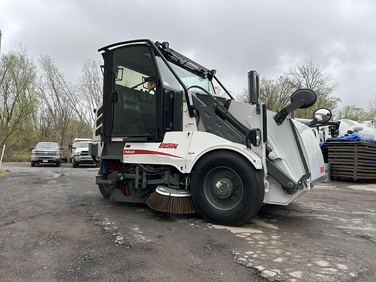 Used 2014 Elgin Pelican