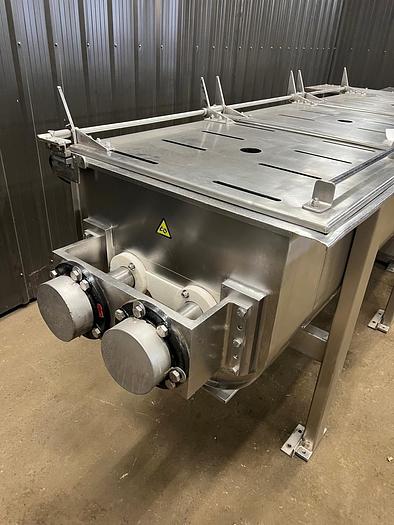 Used USED DEMACO STAINLESS STEEL DOUBLE PADDLE BLENDER, 30 CUBIC FEET