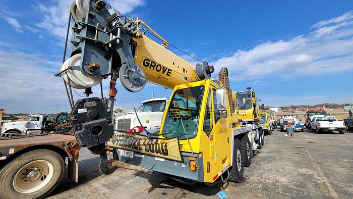 Used Grove TMS9000E