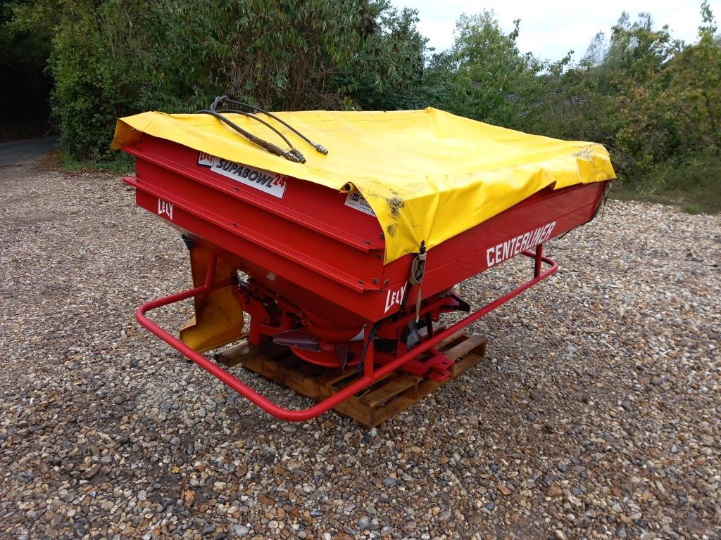 Used Lely Centerliner Supabowl 24 Fertiliser Spreader