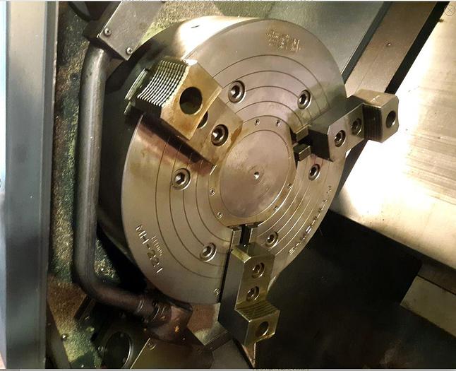 Used 2011 DOOSAN PUMA  DOOSAN PUMA 400LC WITH STEADY REST