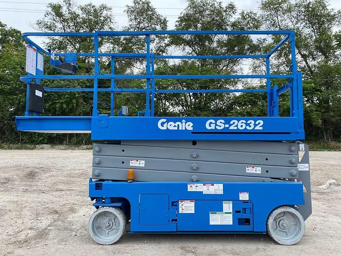 Used 2013 GENIE GS-2632