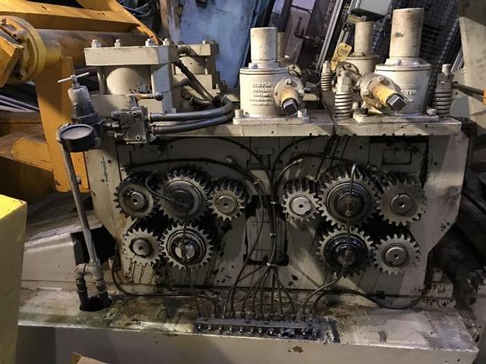 Used 10,000 LBS x 18 WIDE COIL CRADLE & STRAIGHTENER
AIR OPERATED OVERHEAD LOOP SHOOT
VARIABLE SPEED
SIDE PLATES - MANUAL ADJUSTMENT
AIR OPERATED COIL HOLD DOWN ARM
JOG FORWARD / REVERSE
10 HP MOTOR