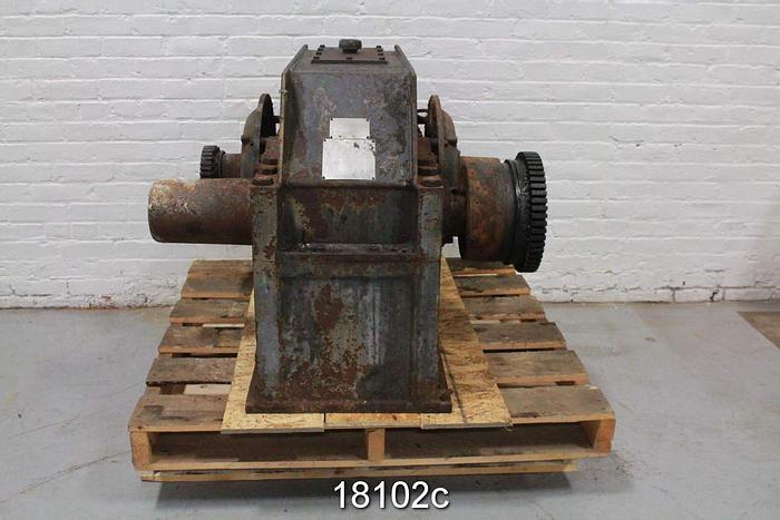 Used Falk 2100Y1-LS Parallel Shaft Gear Drive, 350 Hp, 2.08 S.F., 3.955/1 Ratio #18102