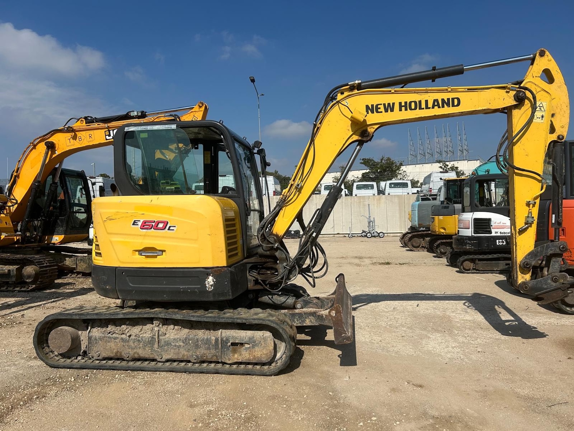 Usato 2017 NEW HOLLAND E60C