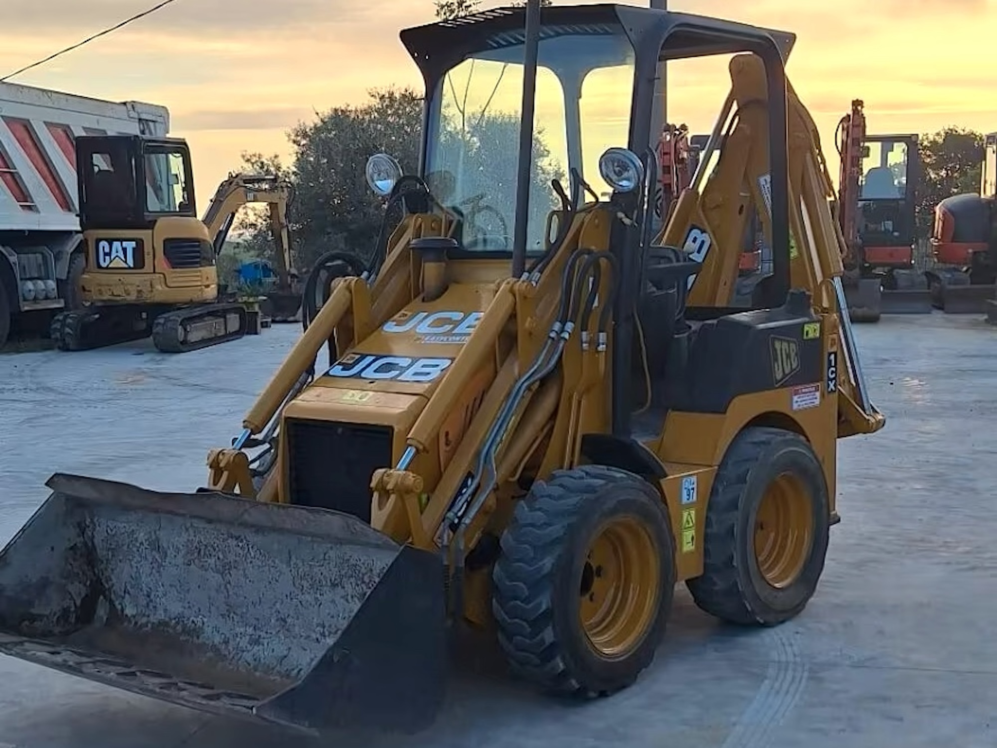 Usato 2002 JCB 1CX