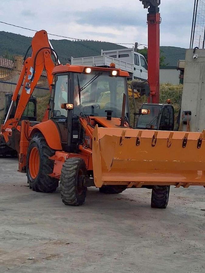 Usato 2004 FIAT KOBELCO FB100